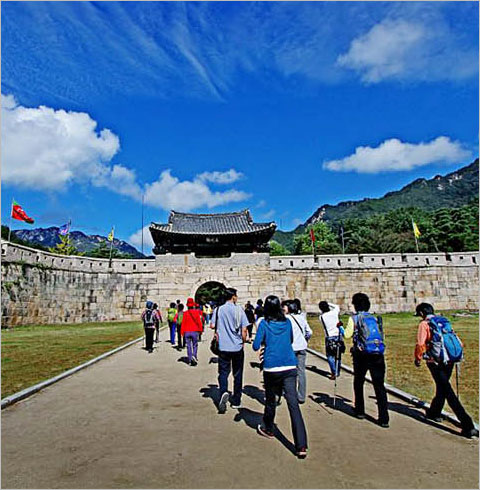 [서울/경기출발] 문경새재 과거길+문경새재 촬영장+오미자테마동굴(당일)